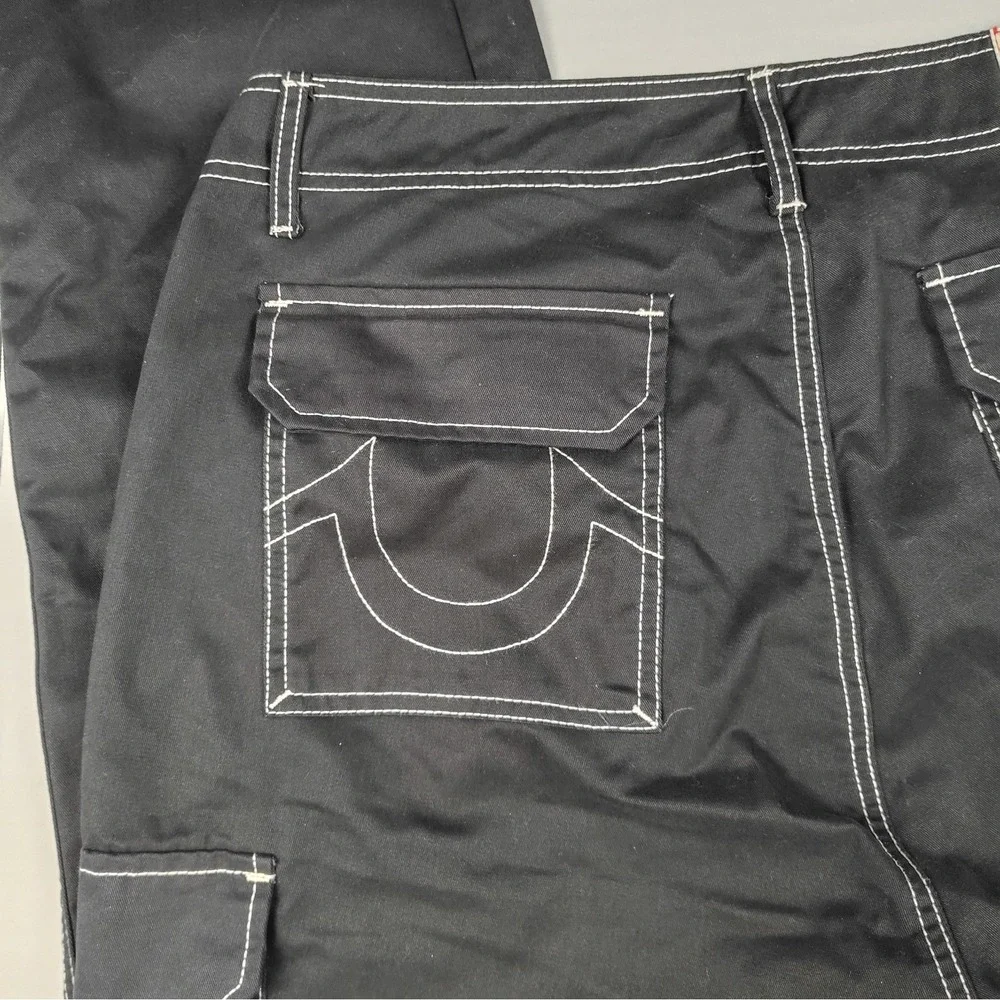 NWT True Religion Cargo Pants Mens 36x31.5 Black Straight White Contrast Stitch